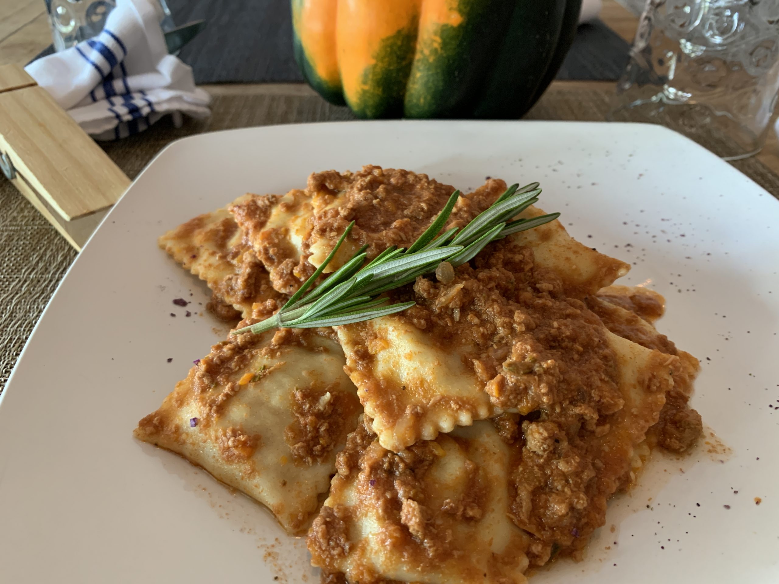 ravioli bolognese